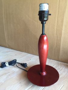 Refinishing-old-used-lamp 