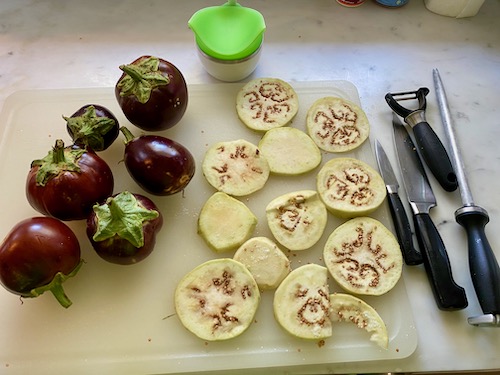 whole eggplants and eggplant slices