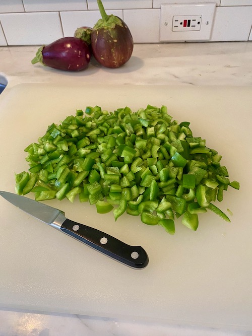 green peppers cut into 1/2 inch pieces to dry consistently